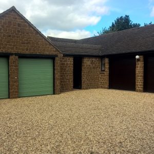 garage doors hempton